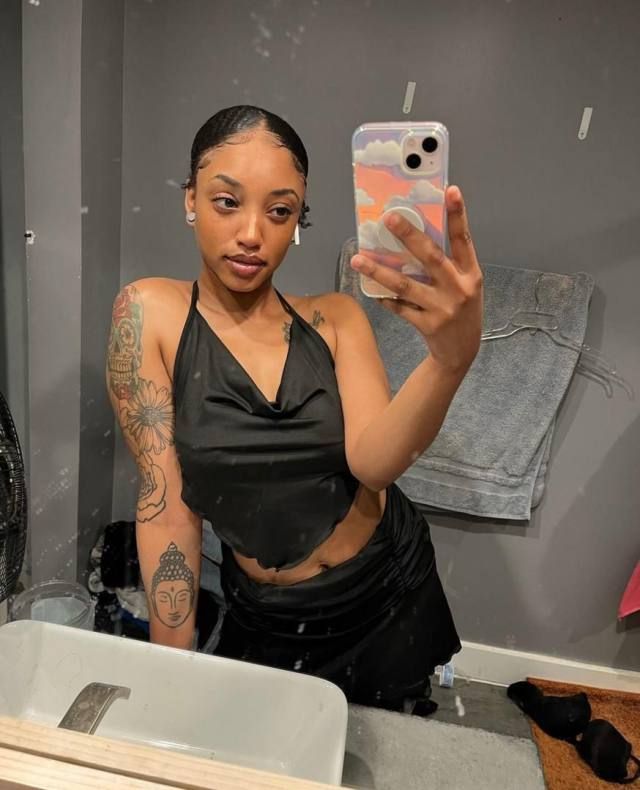 Hi guys💋✦️🖐✦💋. My name is Jane I live alone in my home, i am available for bOTH INCALLS👅and OUTCALLS👅  an appointment time in - Image 3