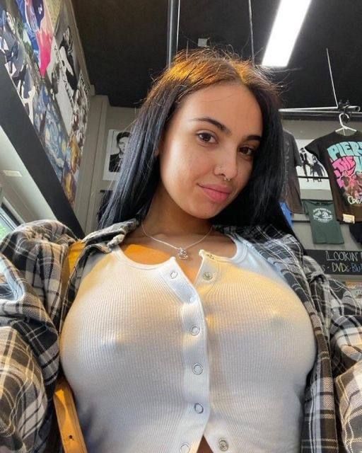 Come play daddy 👅👅💦💦💦 - Image 3